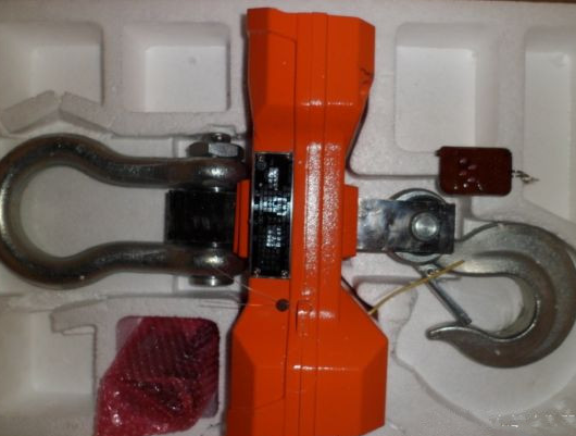 電子吊秤的包裝精致、貼心